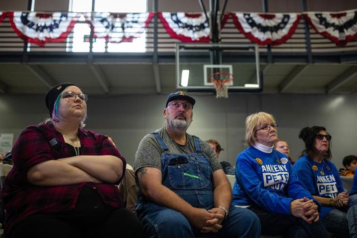 As Candidates Jostle for Position, a Long Race May Become a Marathon