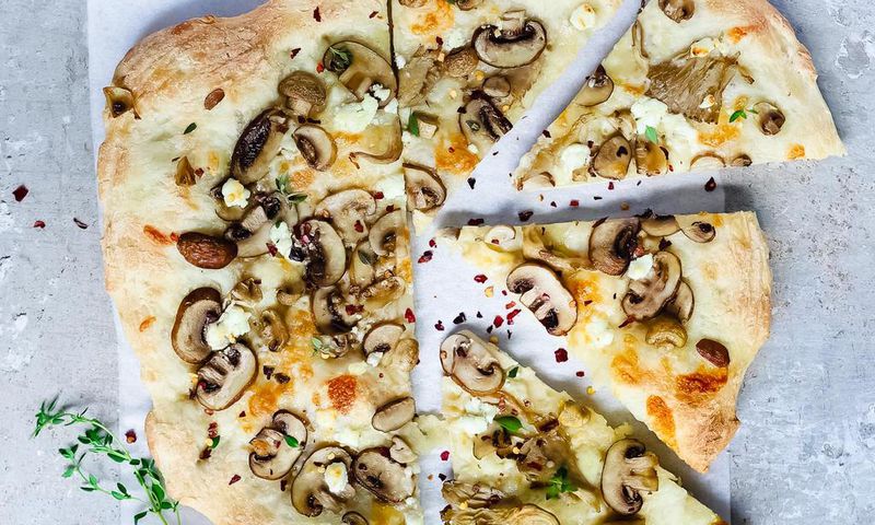 Mushroom pizza (Baked)