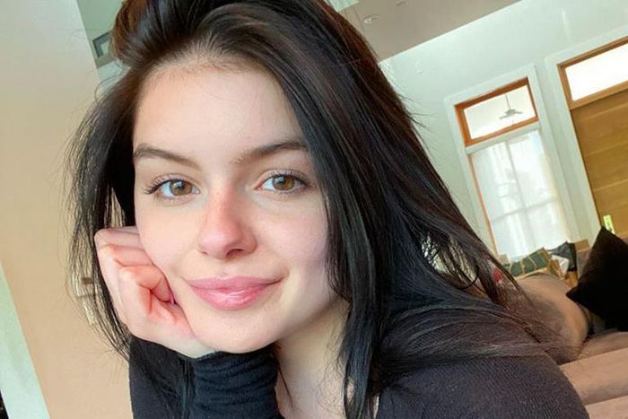 Ariel Winter Just Shared A Ton Of No-Makeup Pics