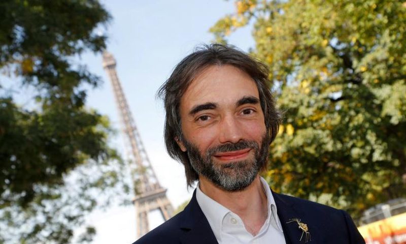 Cedric Villani has refused to back down in the standoff with Macron