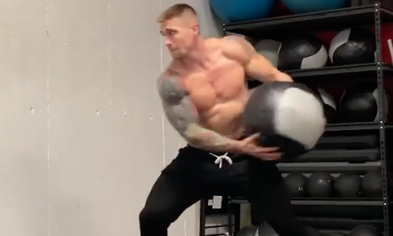 This 3-Move, 30-Minute Workout Will Push You