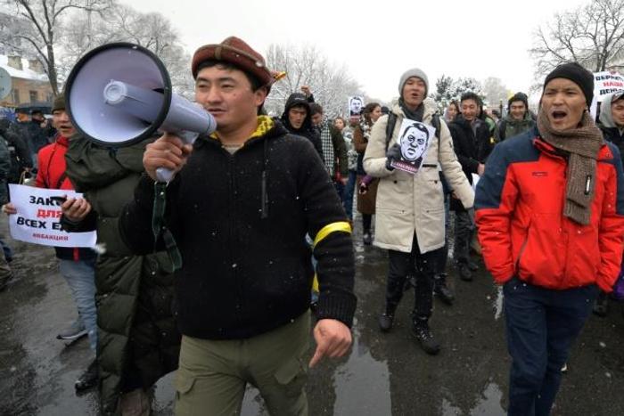 Local media suggested up to a thousand people turned out for what appeared to be a grass-roots protest that had not been called by an prominent politician