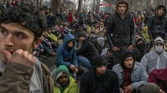 EU to Offer 2,000 Euros to Migrants in Greece to Go Home
