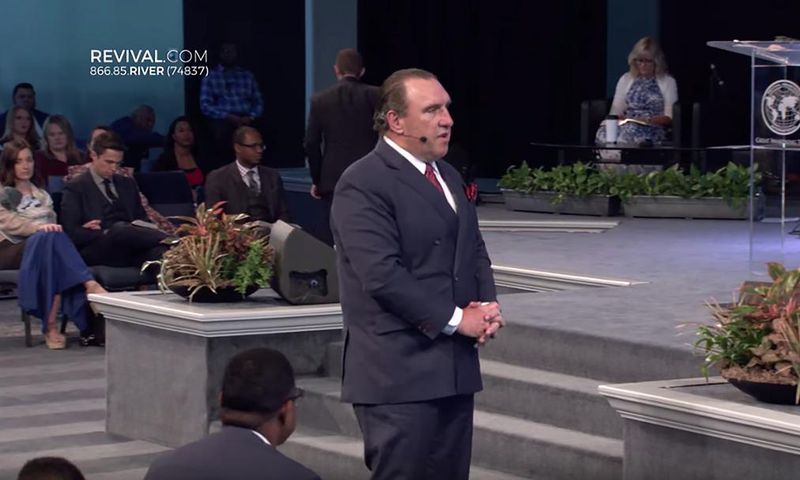 Florida Arrests Pastor Who Defied Virus Orders