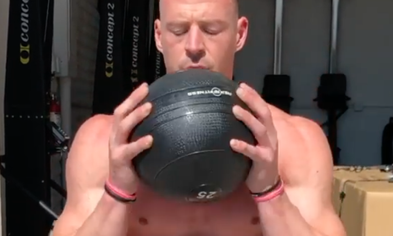 This 25x25 Circuit Will Blast Your Upper Body