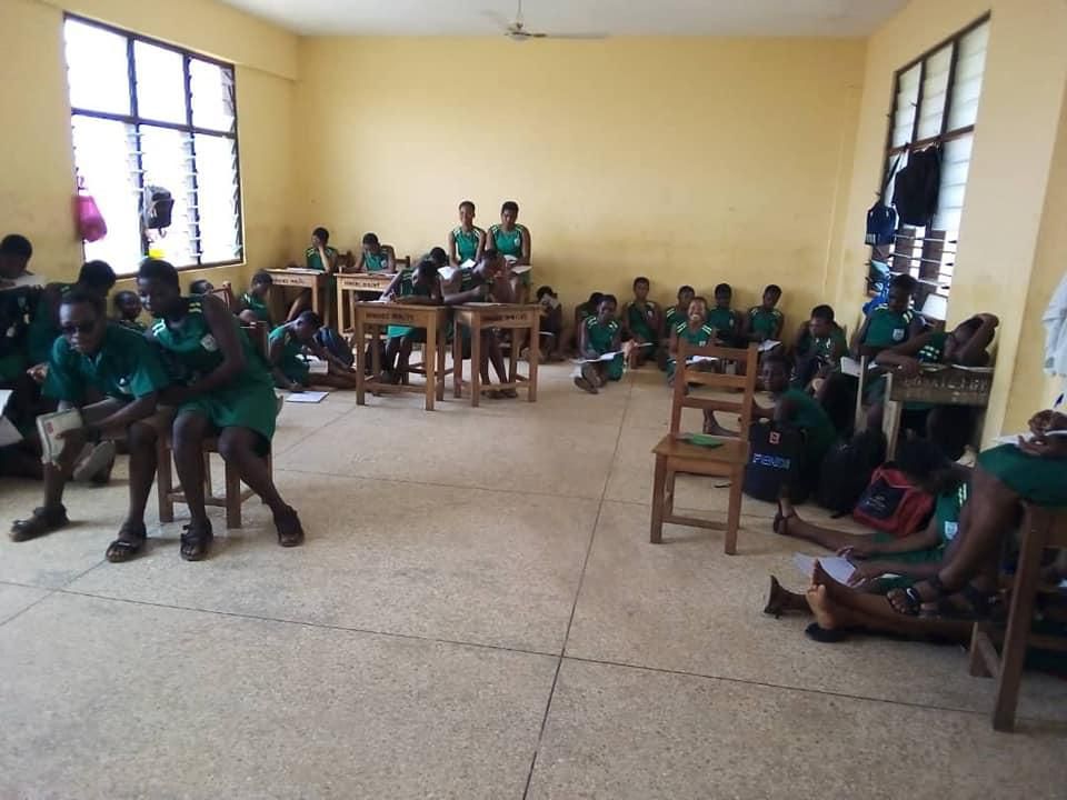 Ningo Senior High-Technical School lacks furniture
