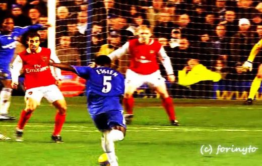 Essien goal vs Arsenal
