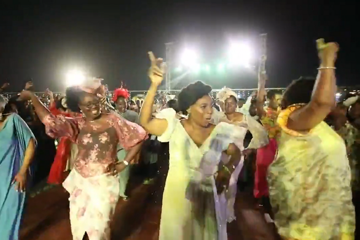 These aunties are taking over the internet with their lit wedding dance moves (video)
