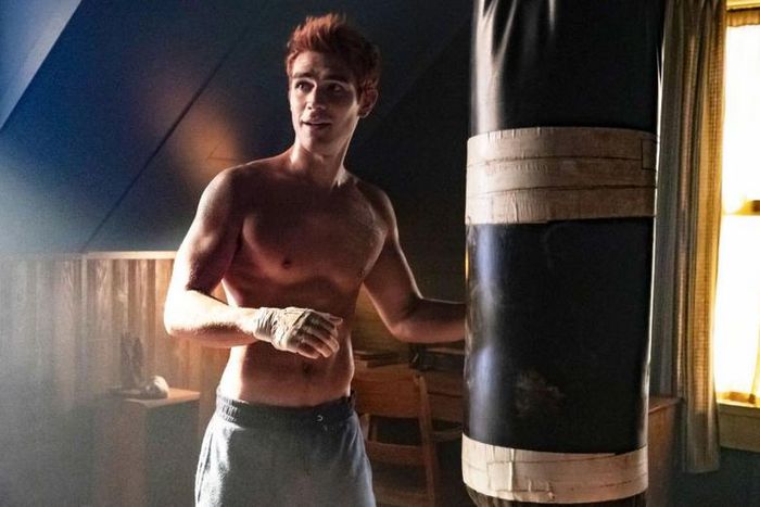 How KJ Apa Gets Ripped for 'Riverdale'