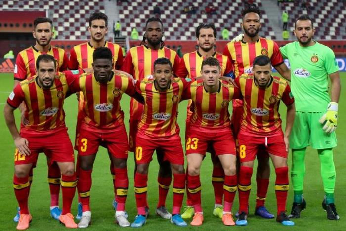 CAF Champions League trophy-holders Esperance of Tunisia drew 2-2 with Raja Casablanca of Morocco to reach the quarter-finals