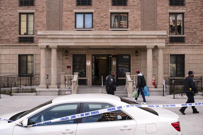 Brazen Shooting From a Window Terrifies Manhattan Neighborhood