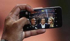 Twitter goes crazy over Didier Drogba’s use of iPhone 6 at Ballon d’Or ceremony