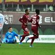 Opa Nguette (L) scored his fourth Ligue 1 goal of the season for Metz