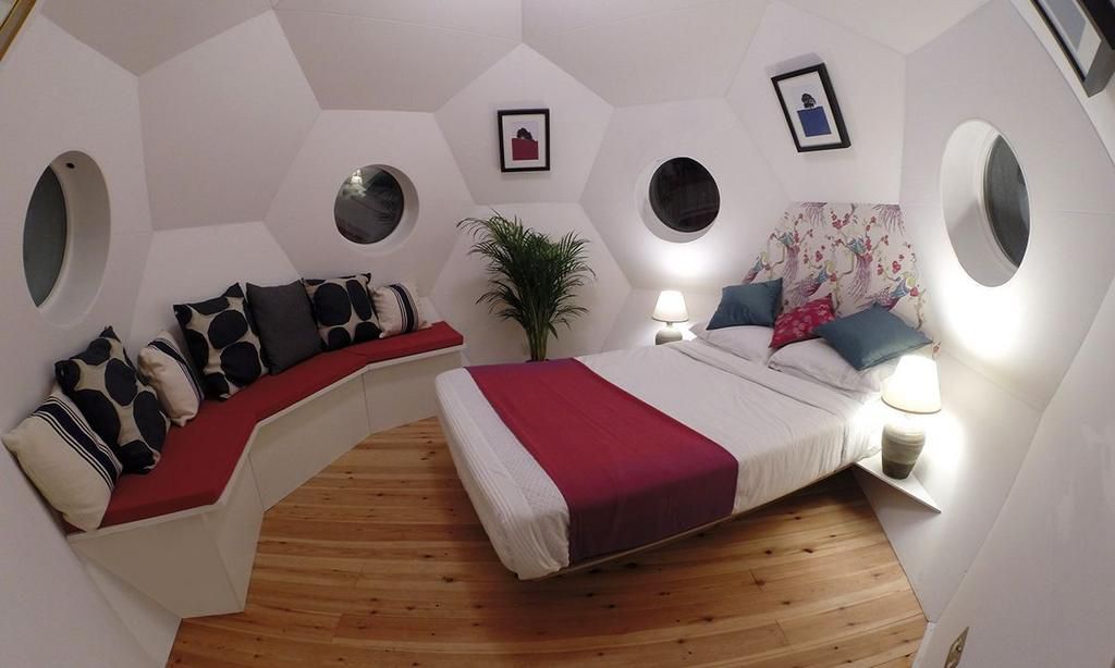 This Futuristic Pod Is the Man Cave of the Future