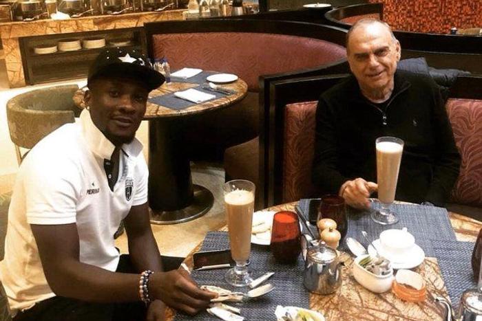 Asamoah Gyan reunites with Avram Grant in India