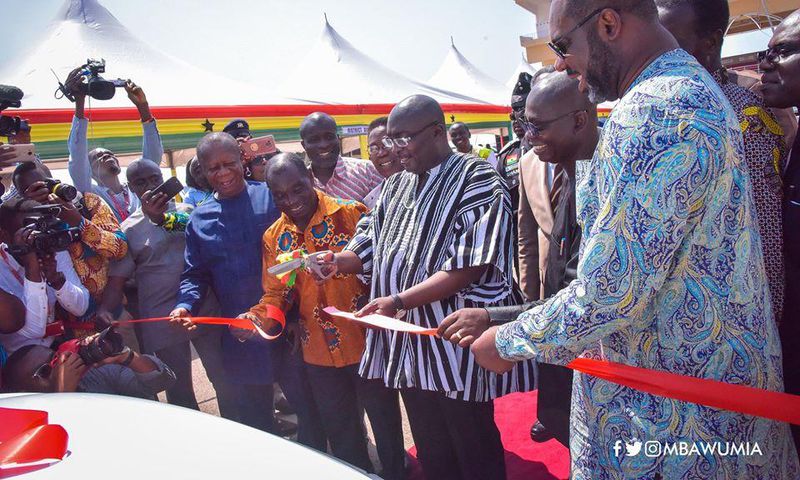 Dr Bawumia distributes cars to educational sector