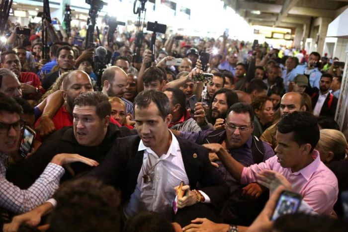 Guaido announced his return on Twitter before being greeted by a throng of cheering supporters at the Caracas international airport