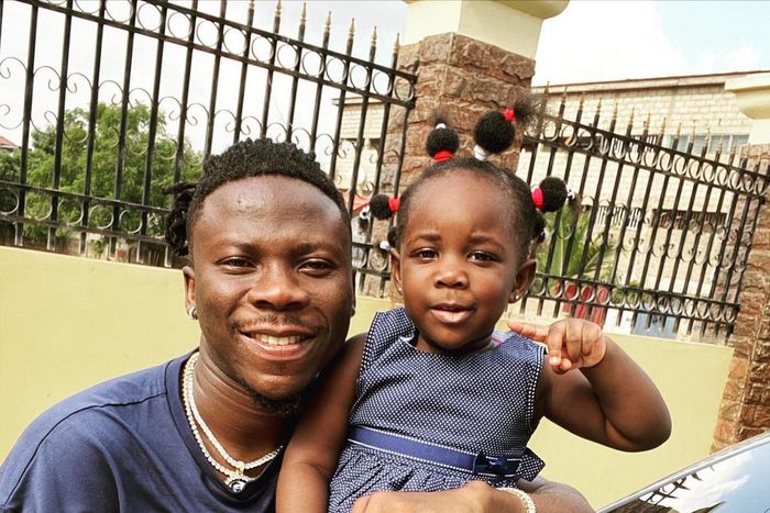 Stonebwoy and daughter
