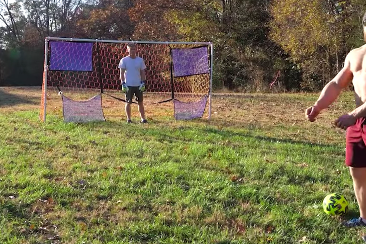 Jujimufu Plays Soccer for the First Time Ever