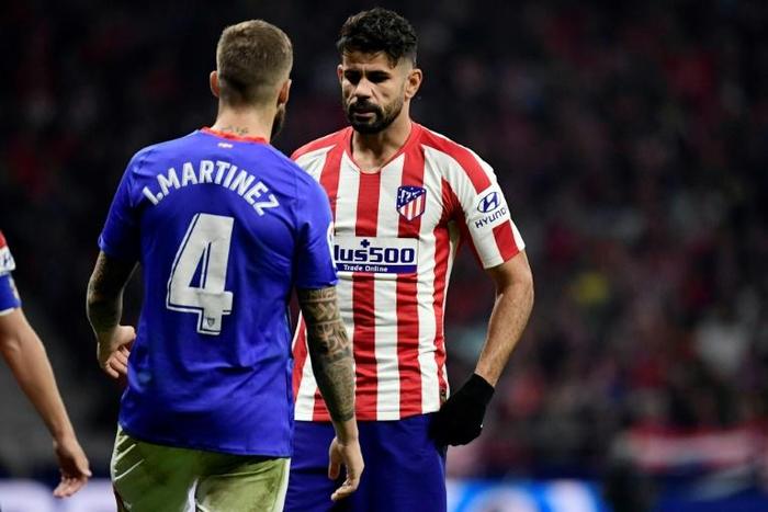 Atletico Madrid's Diego Costa underwent surgery on his cervical disc on Thursday.