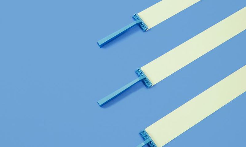 The Right Way to Shave Your Bikini Line