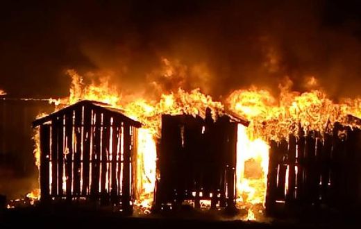 Fire displaces over 200 scrap dealers, kayayei at Dagombaline