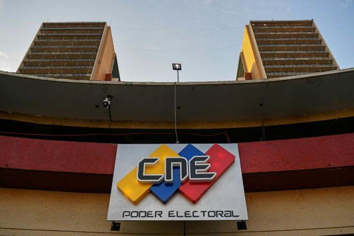A fire broke out in a warehouse that Venezuela's National Electoral Council (CNE) was using to store voting equipment