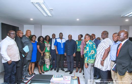 Mahama meets NAGRAT Executives