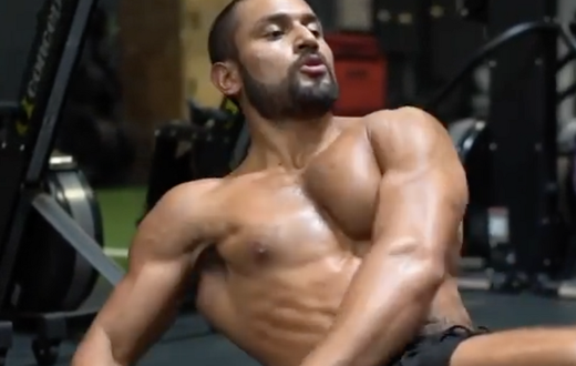 Build a Strong Core With This Ab-Crushing Circuit