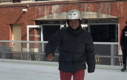 King Promise crashes while ice skating