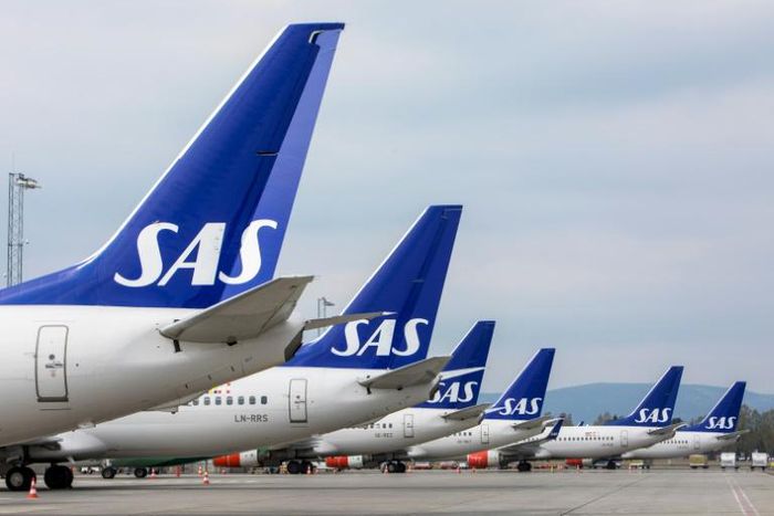 The SAS ad asks "What is truly Scandinavian?" and  answers with "Absolutely nothing... everything is copied" 