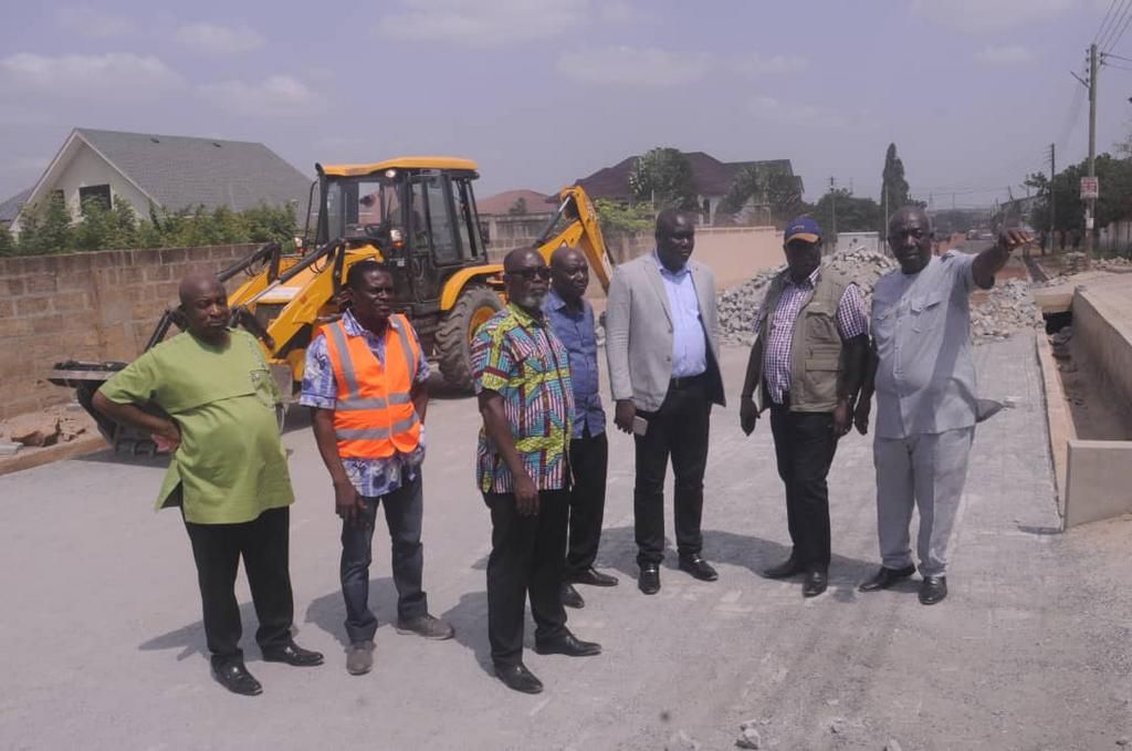 The minister and his team inspecting the demolishing exercise