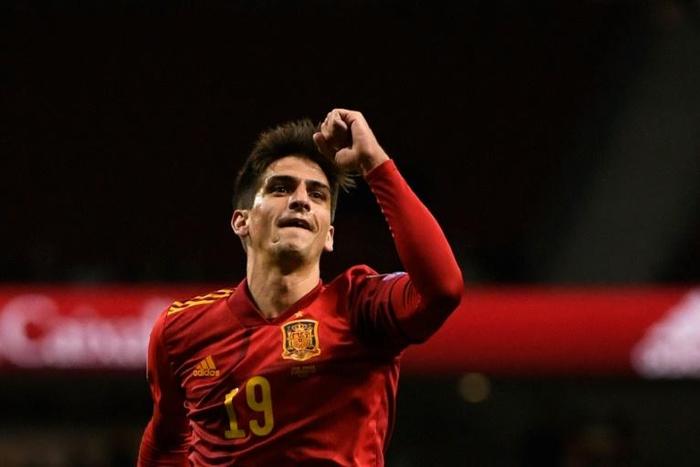 Gerard Moreno scored twice in Spain's 5-0 win over Romania on Monday.