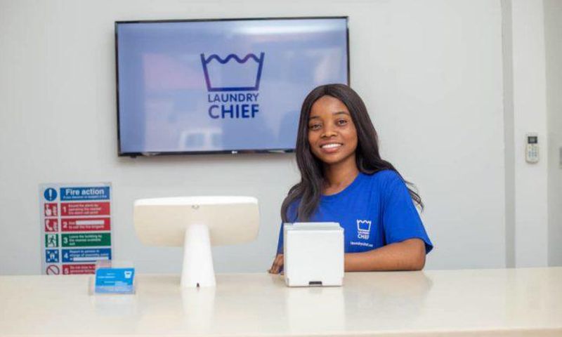 Laundry girl finds GH₵7,500 in customer’s pocket and returns it to owner