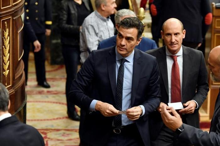 Spain's Prime Minister Pedro Sanchez is still trying to work up support for his proposed coalition government with the radical leftwing Podemos