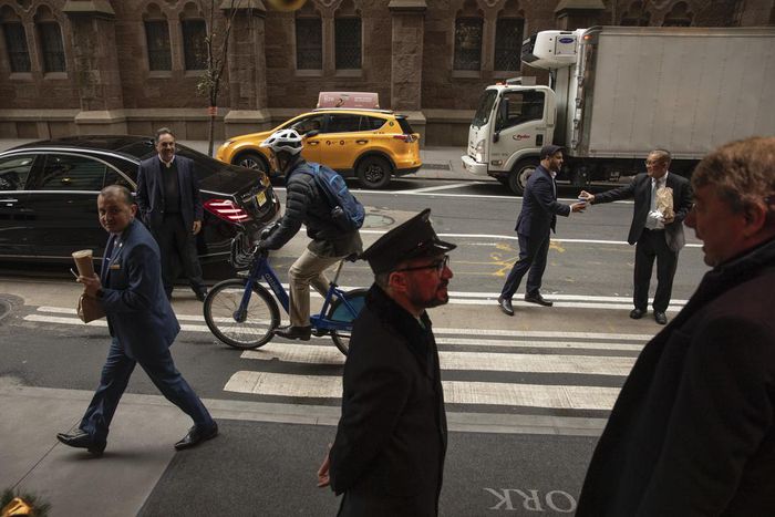 Where Bicyclists, Doormen and Tourists Battle for Turf