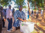 Vice President Bawumia votes in District Assembly, Unit C'ttee Polls