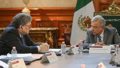 A photo released by the Mexican presidency shows President Andres Manuel Lopez Obrador (R) and US Attorney General Bill Barr during a meeting at the Palacio Nacional, in Mexico City on December 5, 2019