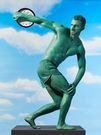 statue