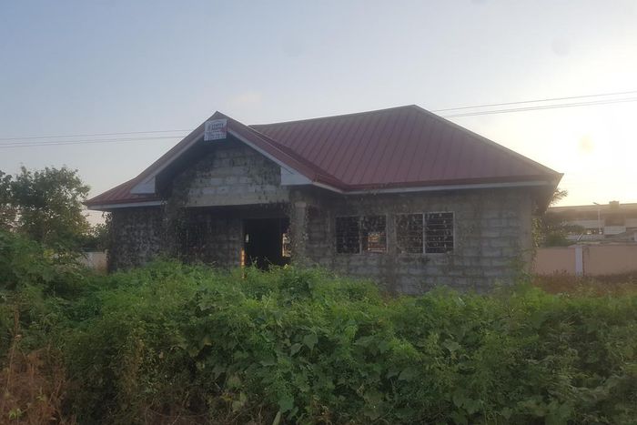 Police station at Adjei-Kojo left to rot