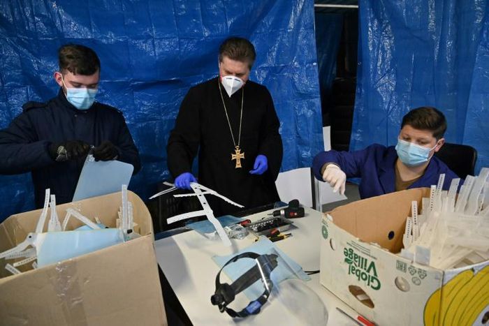 Ukrainian doctors are struggling to cope with the pandemic