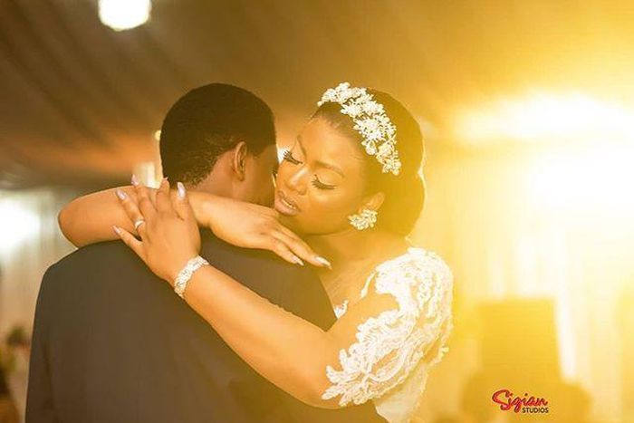 Stunning bridal hair accessories