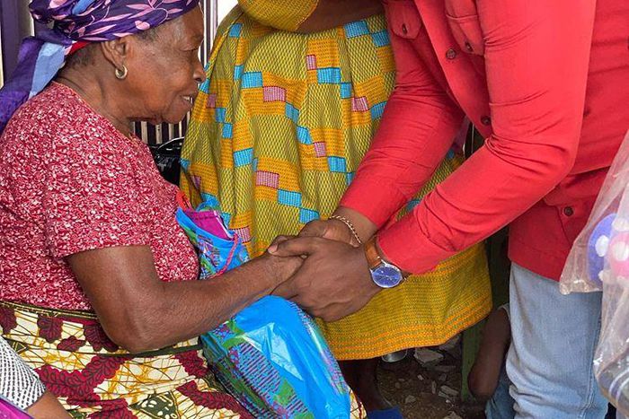 John Dumelo spends Val’s Day with widows