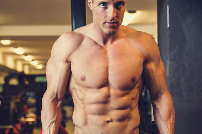 5 Isometric Holds to Strengthen Your Core