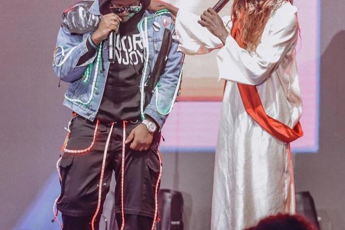 Medikal and Mmebusem