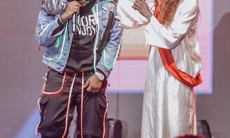 Medikal and Mmebusem