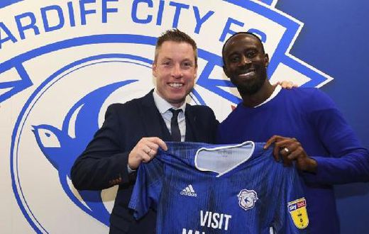 Ghana forward Albert Adomah seals Cardiff City move