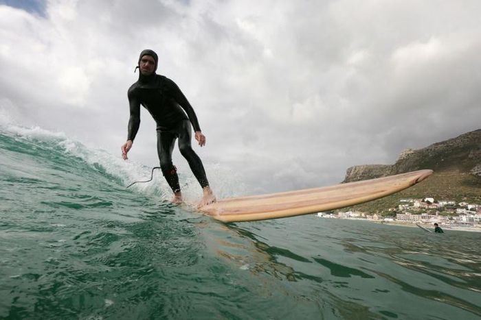 Comeback: Wooden surfboards became sidelined by synthetic materials. Green awareness has put them in the spotlight.