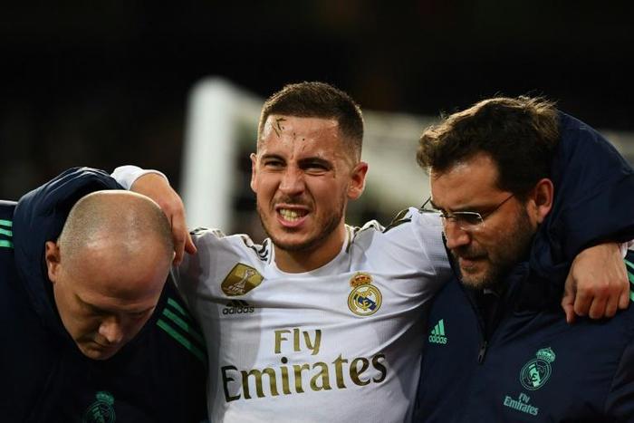 Eden Hazard was forced off injured during Real Madrid's draw with Paris Saint-Germain on Tuesday