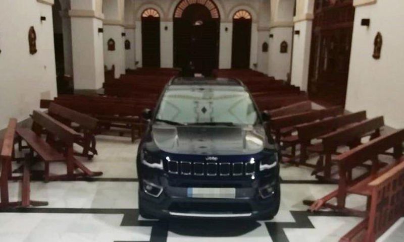 Man rams Jeep through the doors of a church, says he was seeking shelter from demonic “possession” (videos)